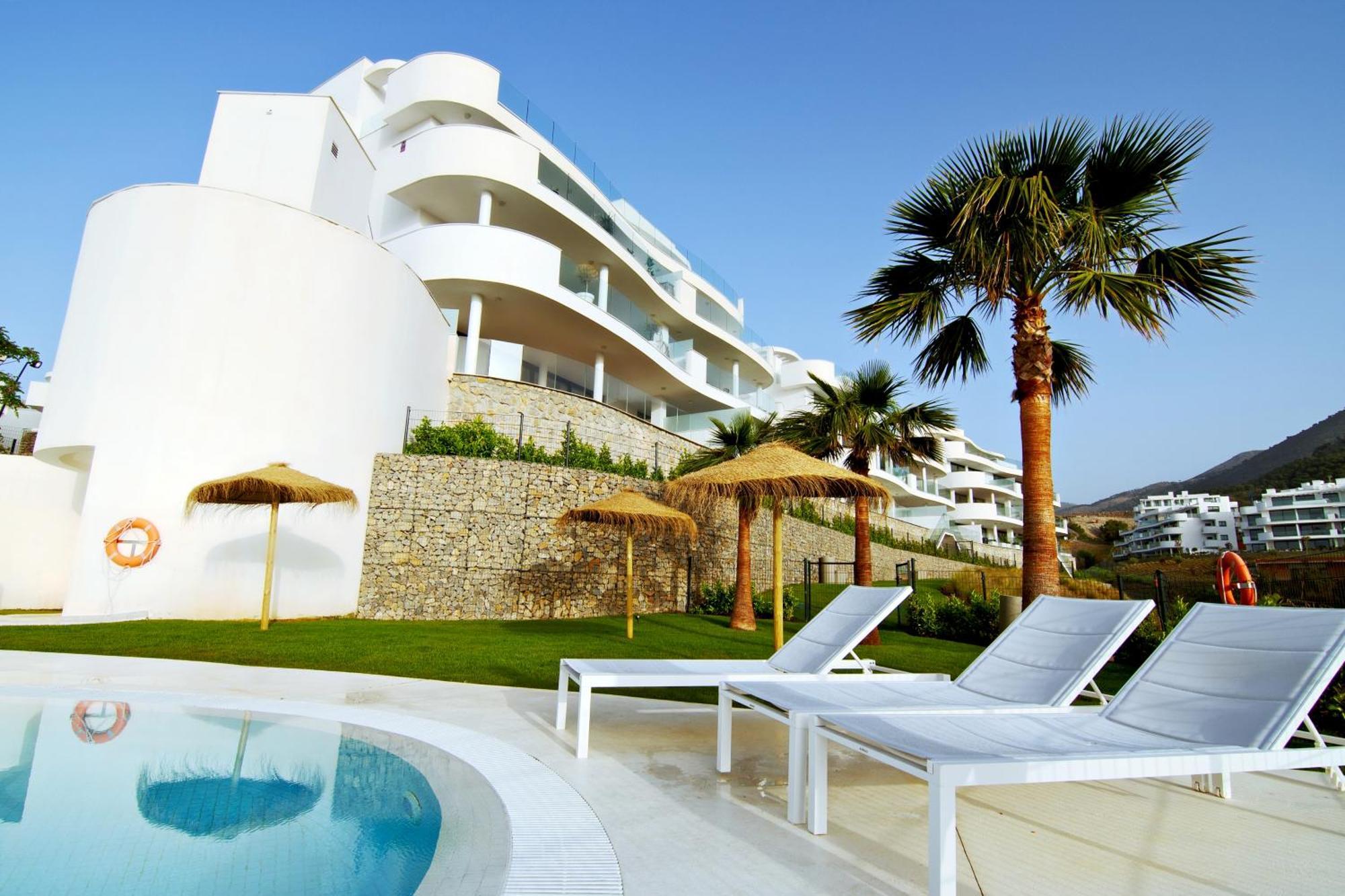 Apartment Mara's Higueron West - Mediterranean Style - & Golf - Large Sunny Terrace !!!!
