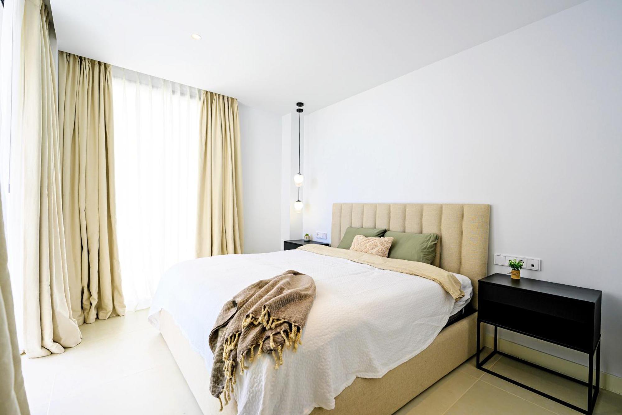 Apartment Mara's Higueron West - Mediterranean Style - & Golf - Large Sunny Terrace !!!! Fuengirola