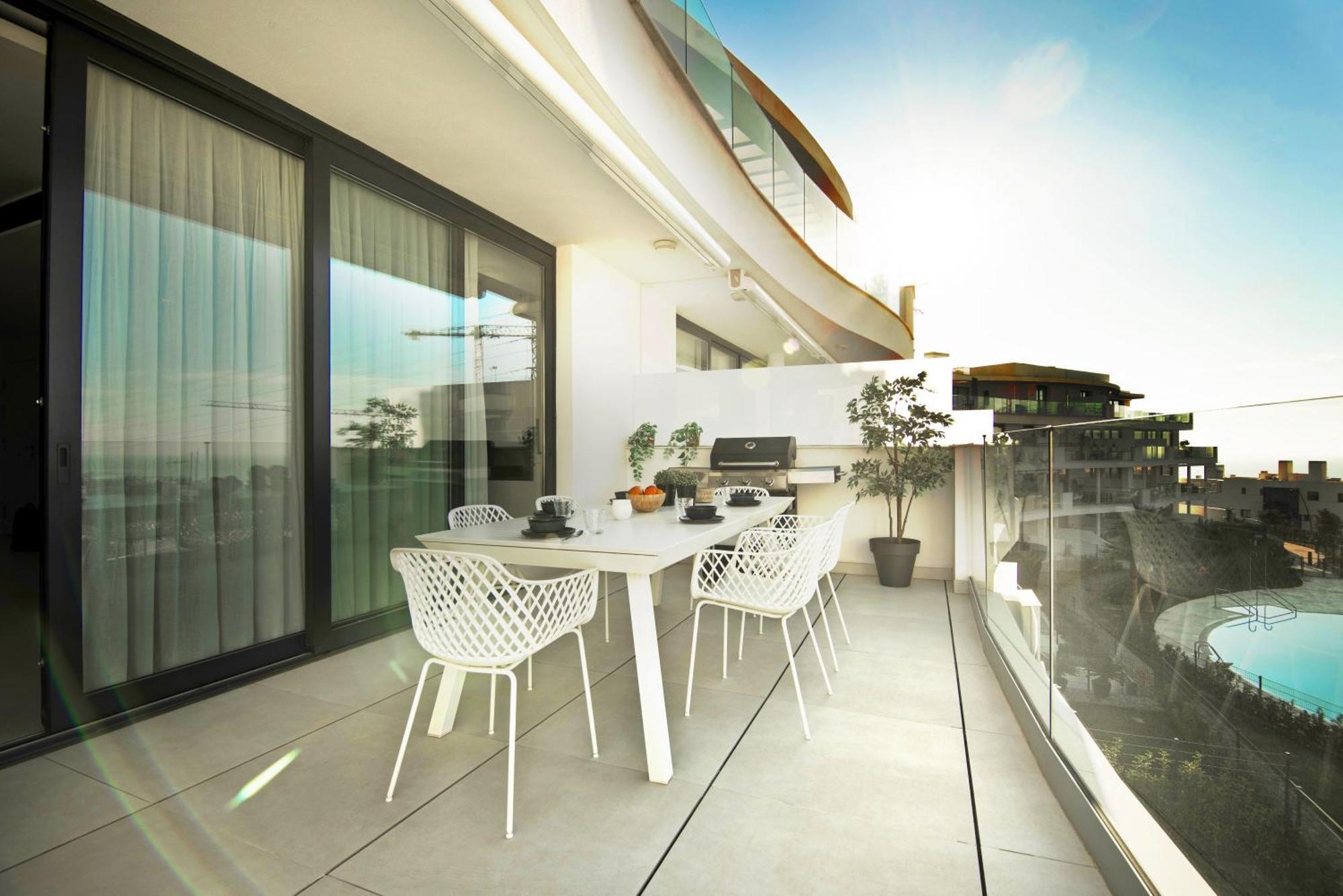 Apartment Mara's Higueron West - Mediterranean Style - & Golf - Large Sunny Terrace !!!! Fuengirola