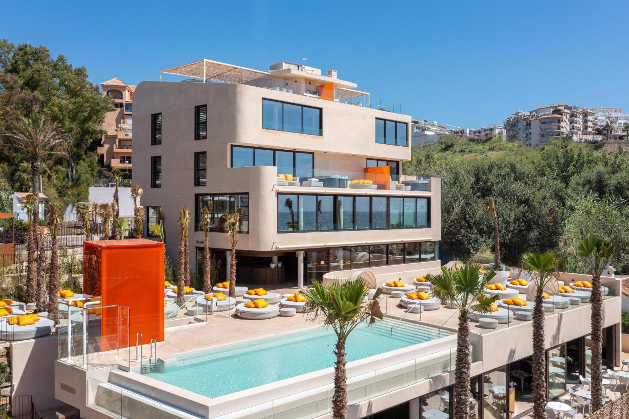 Apartment Mara's Higueron West - Mediterranean Style - & Golf - Large Sunny Terrace !!!! Fuengirola